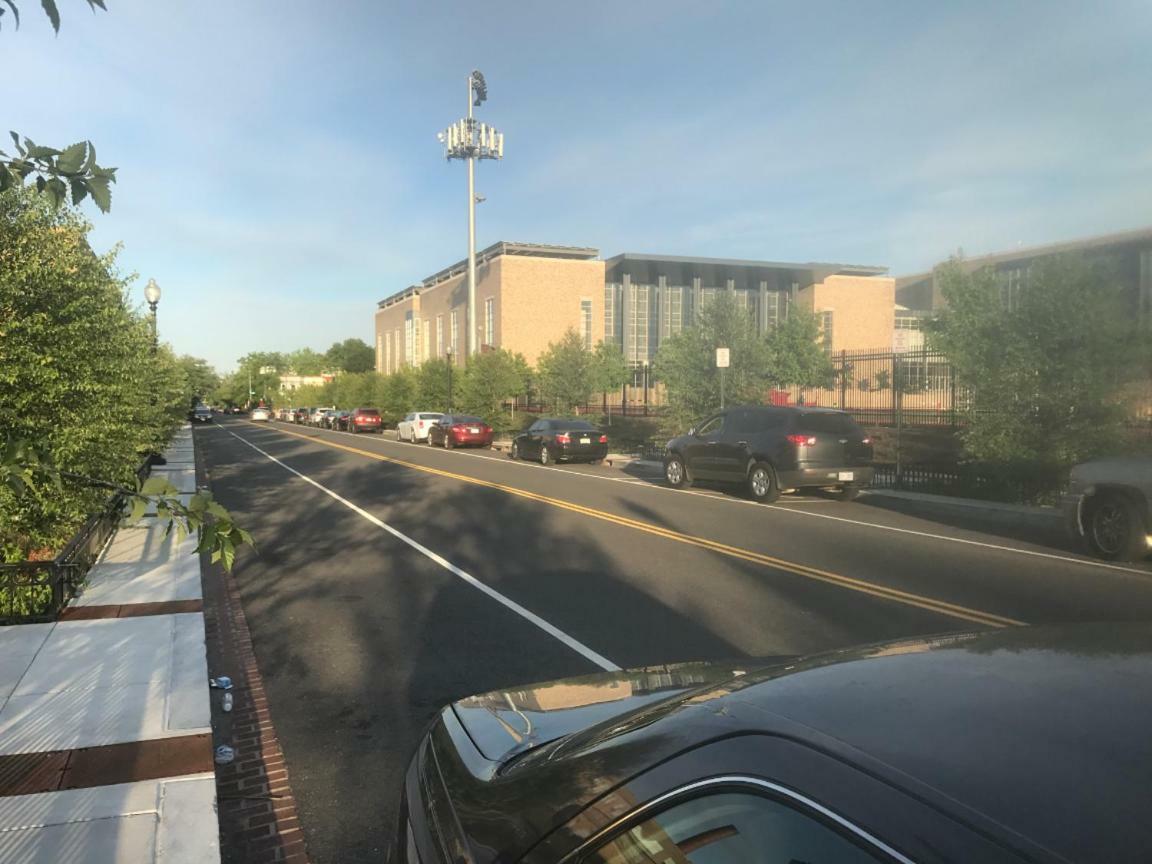 וושינגטון Steps To Convention Center, Downtown Dc, And Metro Station: Private And Comfortable Bedroom/Bathroom מראה חיצוני תמונה