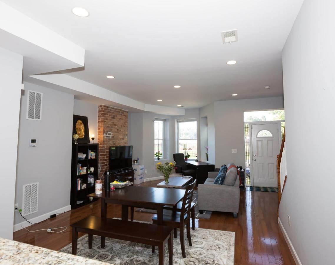 וושינגטון Steps To Convention Center, Downtown Dc, And Metro Station: Private And Comfortable Bedroom/Bathroom מראה חיצוני תמונה